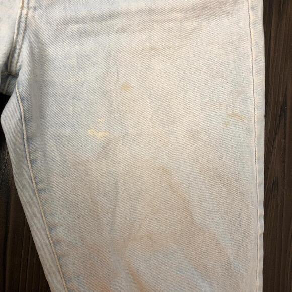 Women’s Distressed Light Wash Denim Jeans - Picture 4 of 5